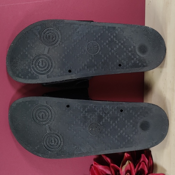 Henry Ferrera velvet slides - Picture 5 of 8